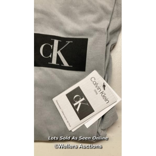 2049 - 8X LADIES NEW CALVIN KLEIN SLEEPWEAR TOPS , MIXED SIZES / B24 [281577]