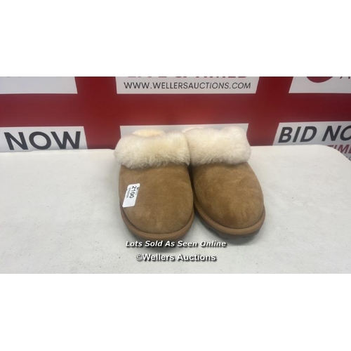 2100 - LADIES NEW KIRKLAND SIGNATURE SHEARLING SLIPPERS / UK 7  / A19