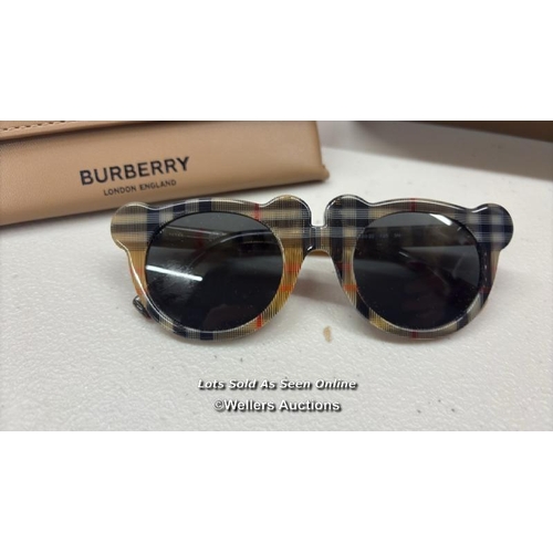 3044 - BURBERRY 4355 377887 SUNGLASSES / APPEARS NEW / A14