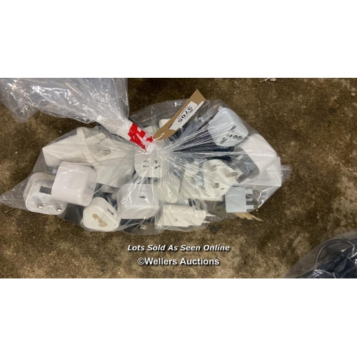 3705 - BAG OF ADAPTERS