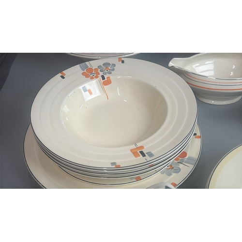 24 - Art deco porcelain including Grindley 'Creampetal', N.H.P bowls, Shelly soup bowl with lid and spoon... 