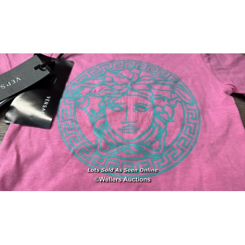 8017 - VERSACE KIDS MEDUSA PRINT  T-SHIRT / 9-12 / NEW WITH TAGS / RRP: 115 / G83