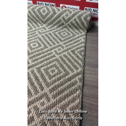 6026 - MULTY HOME ACCENT FLOOR RUNNER / 60 X 183 CM / APPEARS NEW - SEE IMAGES / A23