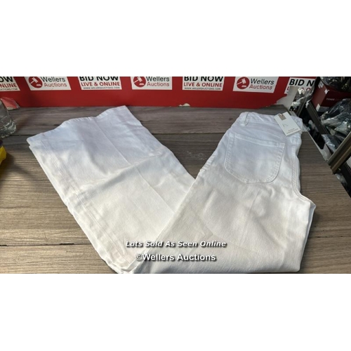 Lot 8029      