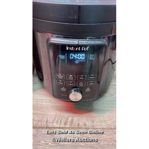 2008 - INSTANT POT DUO EASY MULTI-COOKER, 5.7L / POWERS UP / MINIMAL SIGNS OF USE / A27