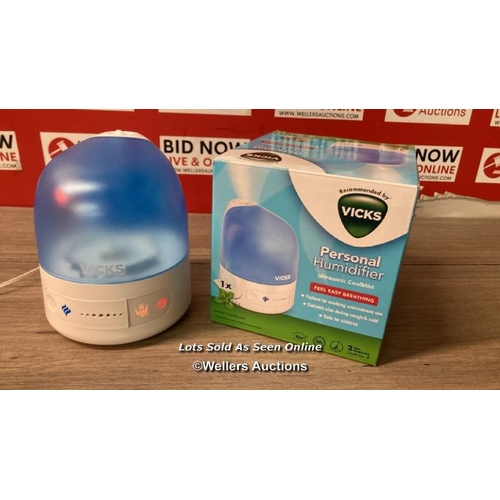 2018 - VICKS PERSONAL HUMIDIFIER / POWERS UP / SIGNS OF USE / A27