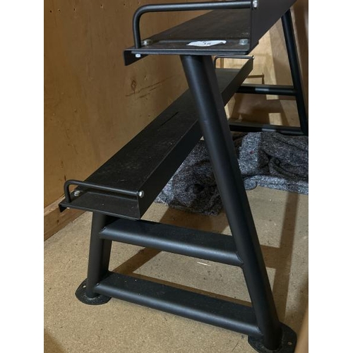 18 - Weight rack / 80cm h x 135cm w x 65cm d / Container number:BM000008