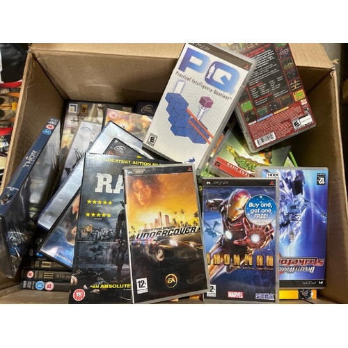 31 - Box of assorted dvds and video games / Container number:BM000098