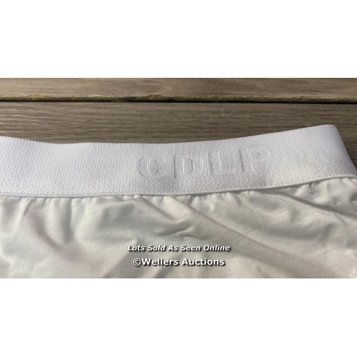 7047 - CDLP TRUNK 3PK M WHITE / ONLY TWO / APPEARS NEW & UNWORN / SEE IMAGES FOR DETAILS