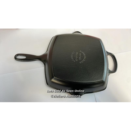 8045 - RRP: 159 - LE CREUSET 26CM SQUARE GRILL SKILLET / BLACK / APPEARS NEW / G50