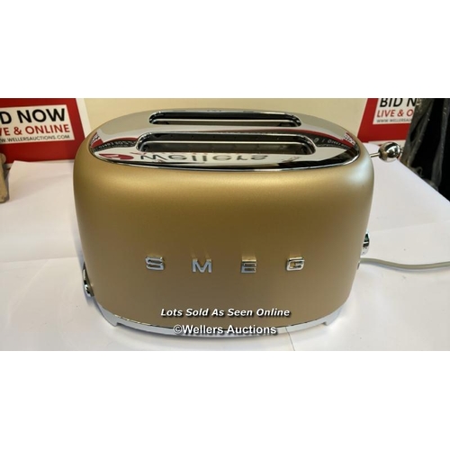 8070 - RRP: 189 - SMEG 50'S STYLE MATTE TOASTER / CHAMPAGNE / APPEARS NEW / G24