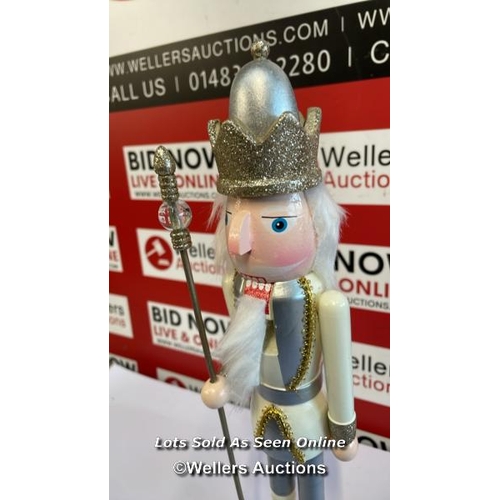 8094 - RRP: 29 - DECORIS SILVER NUTCRACKER / NEW  / G25