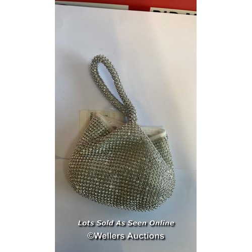 8199 - RRP: 99.95 - DAVID CHARLES SILVER EMBELLISHED RHINESTONES BAG / APPEARS NEW WITH TAGS / SOME DAMAGE ... 