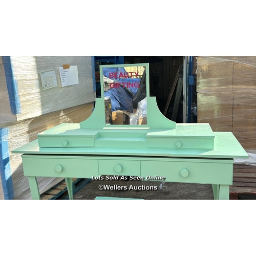 8225 - MINT GREEN DISPLAY UNIT / SEE IMAGES