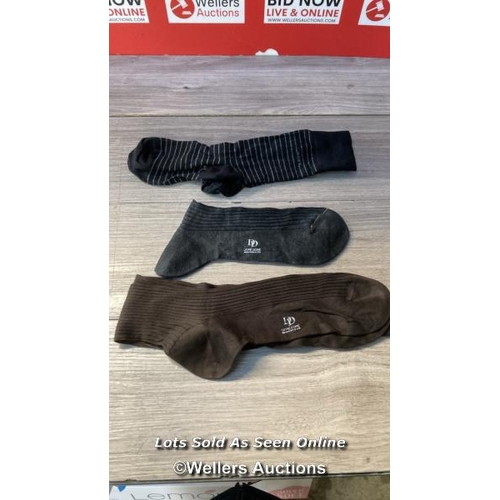 7061 - X3 NEW SOCKS INCL. DORE DORE - MIXED SIZES - SEE IMAGES / G11