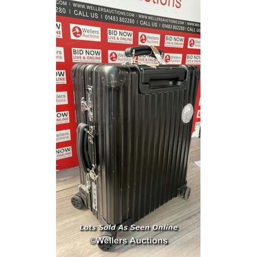 7562 - RIMOWA HARDSHELL SUITCASE / A31