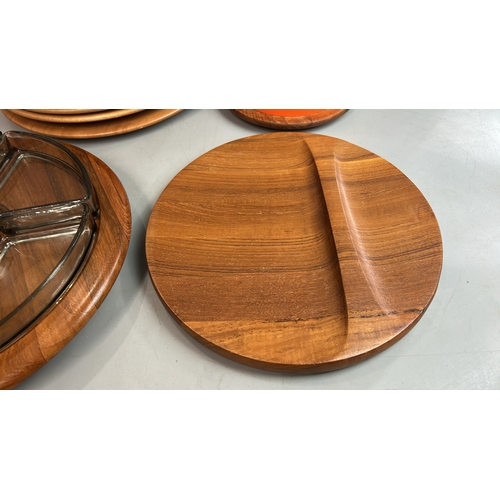 34 - Nissen Denmark serving board, vintage Digsmed lazy susan and wooden trays / T14