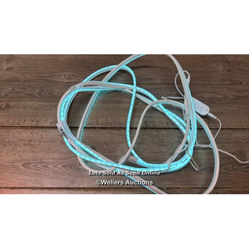 1022 - LUMINUS SMART NEON ROPE LIGHT / POWERS UP / SIGNS OF USE / SEE IMAGES / A22