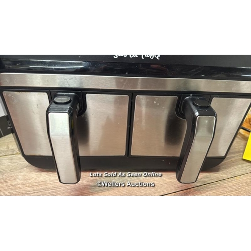 1044 - SUR LA TABLE AIR FRYER WITH X2 3.8L DRAWERS / POWERS UP / SIGNS OF USE / SEE IMAGES / A26