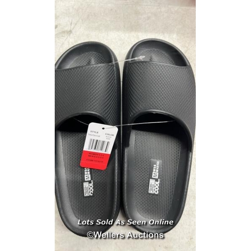 110 - LADIES NEW 32 DEGREE COOL CUSHION SLIDES / W 5-6 / C15 [279066]