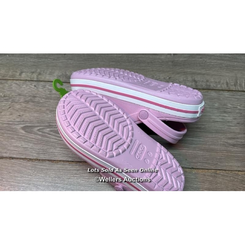 405 - CHILDRENS NEW CROCS / J2 / C36