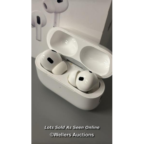 8421 - APPLE AIRPODS PRO (2ND GENERATION)(USB-C), MTJV3ZM/A / POWERS UP, MINIMAL SIGNS OF USE, CONNECTS TO ... 