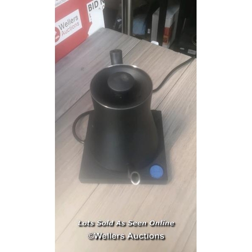 8009 - RRP: 165 - FELLOW CORVO EKG KETTLE / MATTE BLACK / MINIMAL SIGNS OF USE SLIGHTLY MARKED