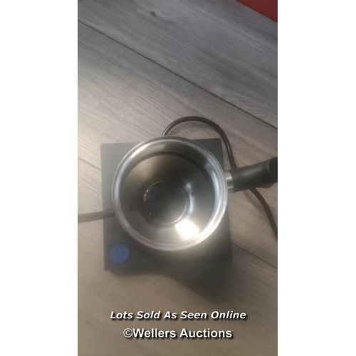 8009 - RRP: 165 - FELLOW CORVO EKG KETTLE / MATTE BLACK / MINIMAL SIGNS OF USE SLIGHTLY MARKED