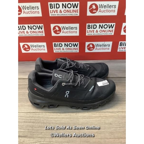 8050 - RRP: 150 - ON RUNNING CLOUDVENTURE WATERPROOF TRAINERS / BLACK / US 12.5 / MINIMAL SIGNS OF USE