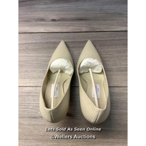 8054 - RRP: 472 - JIMMY CHOO LOVE 85 / 37.5 / BAMBOO / DAMAGED SOLES