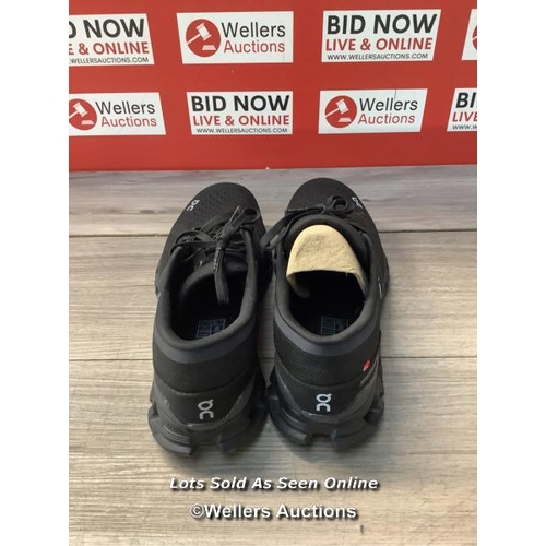 8056 - RRP: 140 - ON RUNNING FOOTWEAR CLOUD X 4 / US 11 / BLACK|ECLIPSE / MINIMAL SIGNS OF USE