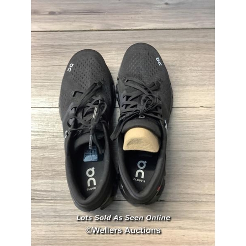 8056 - RRP: 140 - ON RUNNING FOOTWEAR CLOUD X 4 / US 11 / BLACK|ECLIPSE / MINIMAL SIGNS OF USE