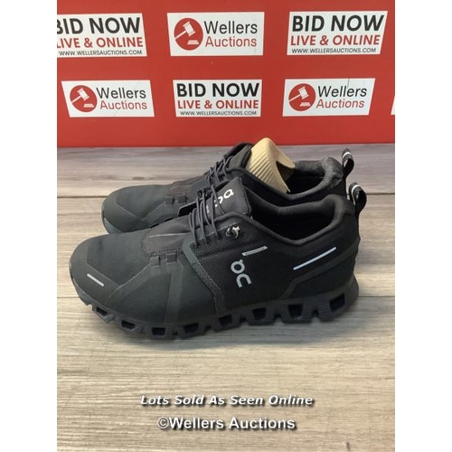 8057 - RRP: 160 - ON RUNNING B CLOUD 5 WATERPROOF 7.5 002 BLACK / MINMAL SIGNS OF USE