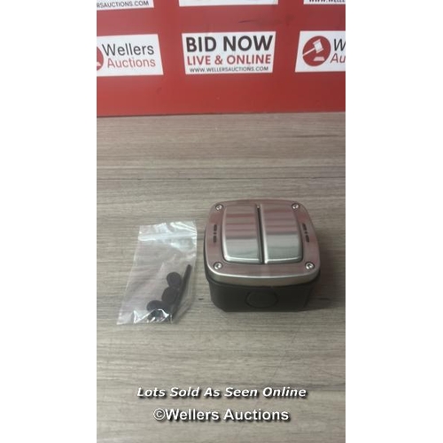 Lot 5040      