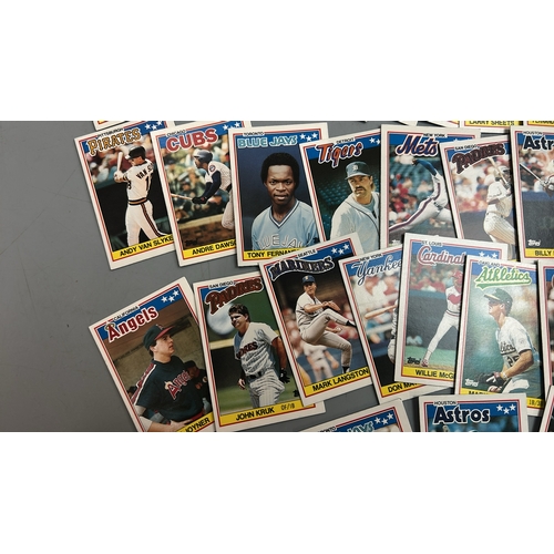 45 - Baseball Trading Cards - A collection of forty-nine Topps Baseball cards from 1988 / AN20