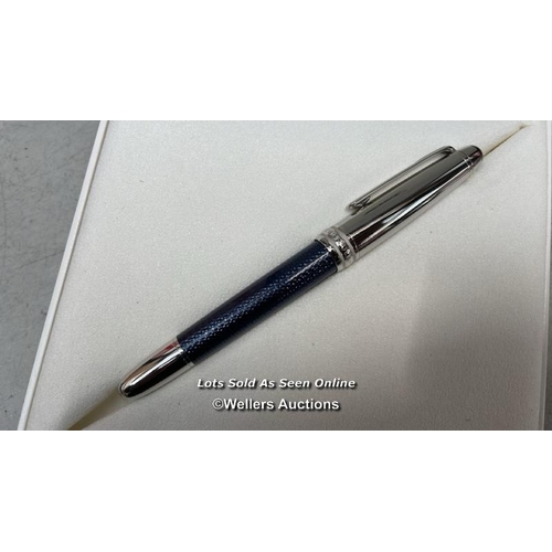 8132 - RRP: 1125 - MONT BLANC MEISTERST�CK SOLITAIRE DOU� BLUE HOUR CLASSIQUE FOUNTAIN PEN / APPEARS NEW / ... 