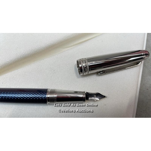 8132 - RRP: 1125 - MONT BLANC MEISTERST�CK SOLITAIRE DOU� BLUE HOUR CLASSIQUE FOUNTAIN PEN / APPEARS NEW / ... 