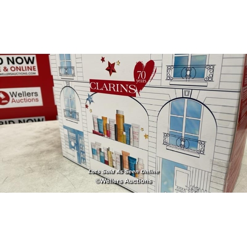 8169 - CLARINS 24 DAY ADVENT CALENDER / NEW, MINOR BOX IMPERFETION / G61