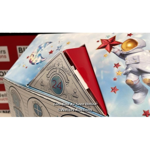 8170 - CLARINS 24 DAY ADVENT CALENDER / NEW, MINOR BOX IMPERFETION / G61