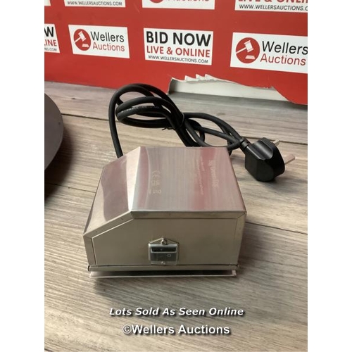 8175 - RRP: 275 - BIG GREEN EGG ROTISSERIE KIT FOR LARGE EGG / APPEARS NEW DAMAGED BOX / G57