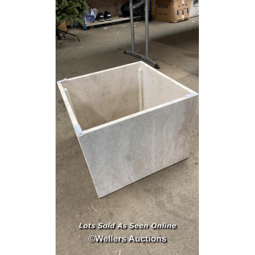 8199 - MARBLE COFFEE TABLE / SEE IMAGES / IN VERY GOOD CONDITION / G100