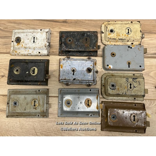 Lot 19        