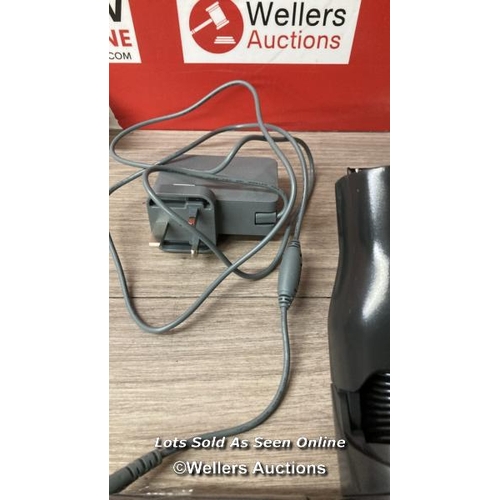 8220 - SAMSUNG JET 75 COMPLETE VACUUM CLEANER, VS20B75ACR5/EU / POWERS UP / SIGNS OF USE / W3
