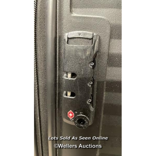 8238 - AMERICAN TOURISTER JETDRIVER LARGE 4 WHEEL SPINNER CASE / ZIP DAMAGED SEE IMAGES / C21