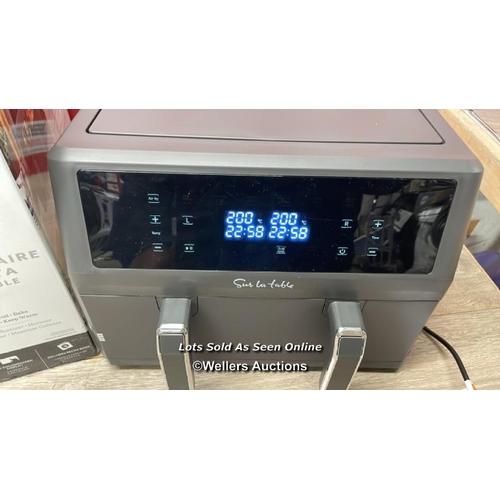 8263 - SUR TABLE AIR FRYER NEW 2 IN 1 / POWERS UP / SIGNS OF USE / SCREEN NOT FULLY ATTACHED / C6