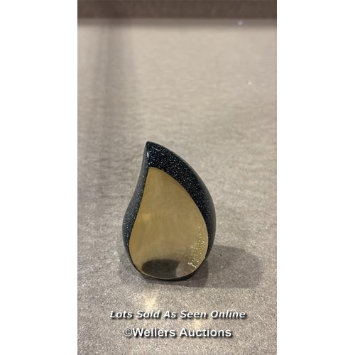 Lot 3023      