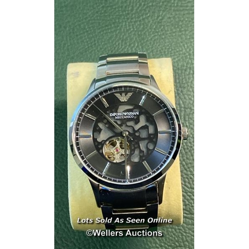Lot 9029      