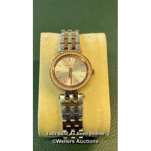 Lot 9043      