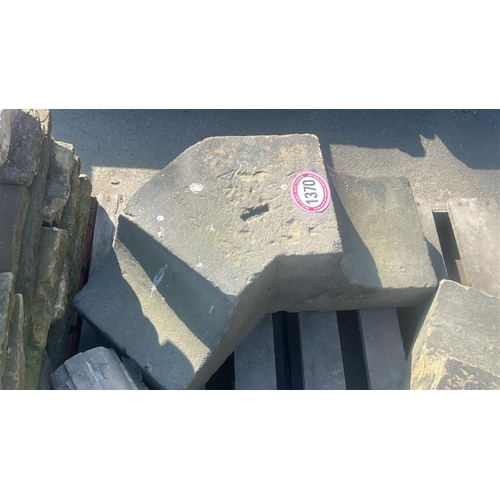 1370 - X2 Matching and X1 other reclaimed stone coping, matching measures approx 85cm L x 35cm W x 30cm D