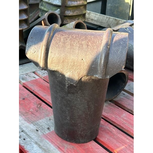 1385 - X3 Salt-glazed chimney cowls, measures approx 45cm H